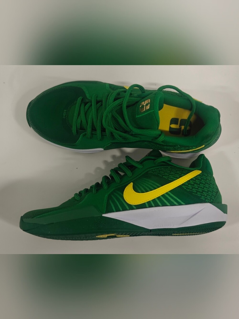 Nike Sabrina 2 Oregon Green Yellow Women 8 Basketball Shoes Performance Sneakers